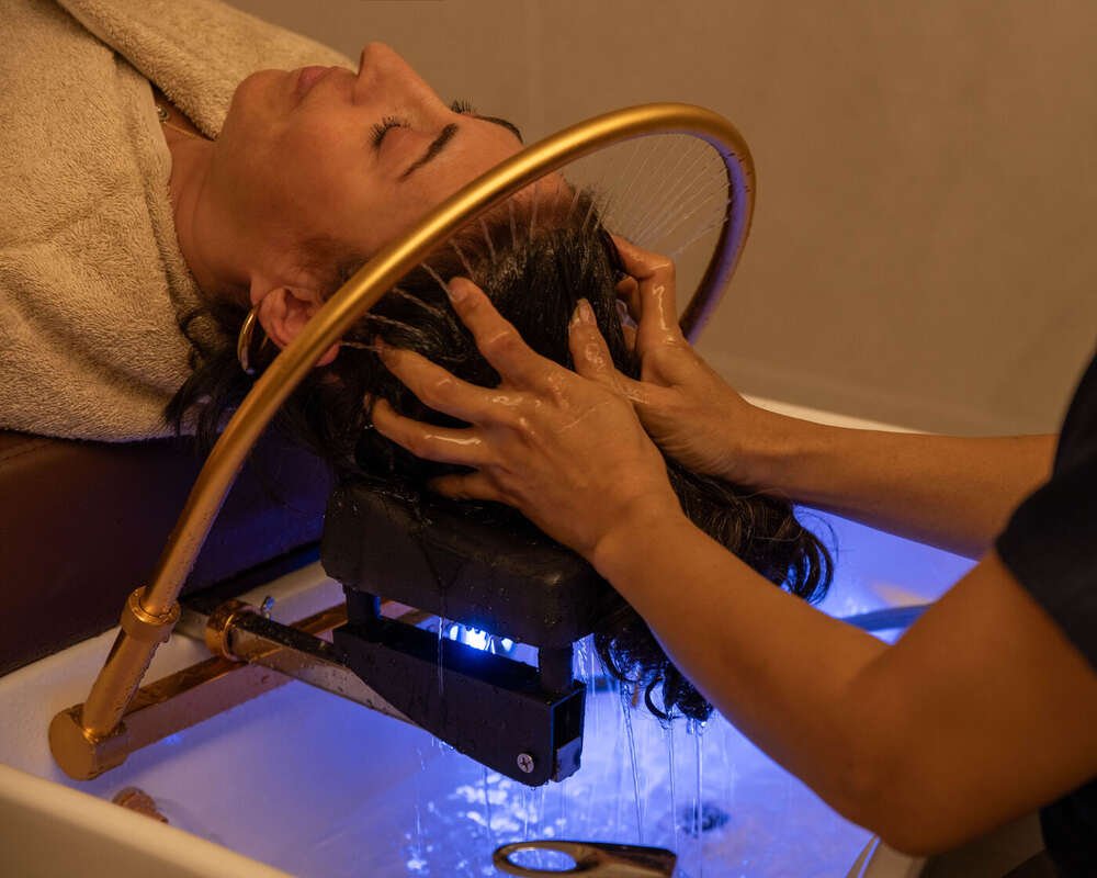 Japanese head spa water therapy at Acropolis Touch